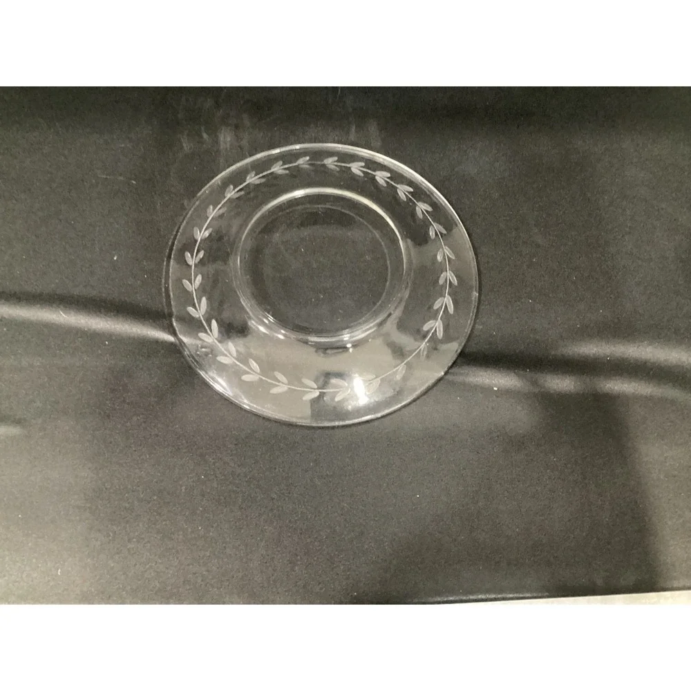Anchor Hocking Laurel Leaf Clear Glass Luncheon Salad Plates Set Of 4 Vintage 8